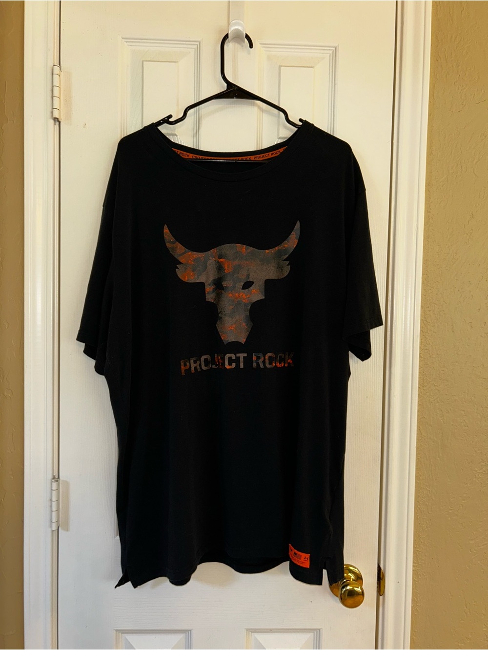 Men's Under Armour Project Rock Veterans Day Brahma Bull T-Shirt Size 2XL XXL